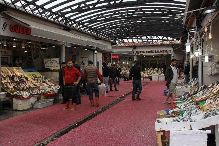 Rüzgar, Yağmur Ve Fırtına Balık Fiyatlarını Etkilemedi G3