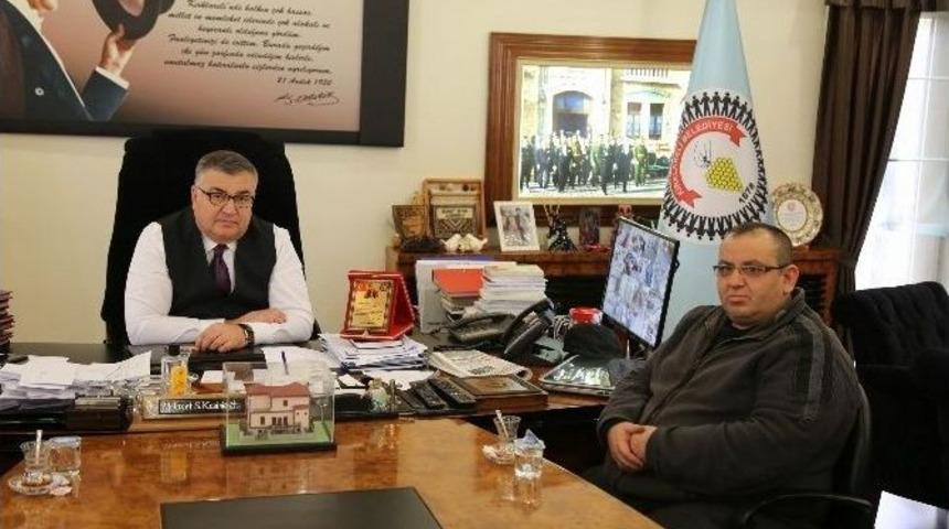 Kesimoğlu’na Plaketli Teşekkür