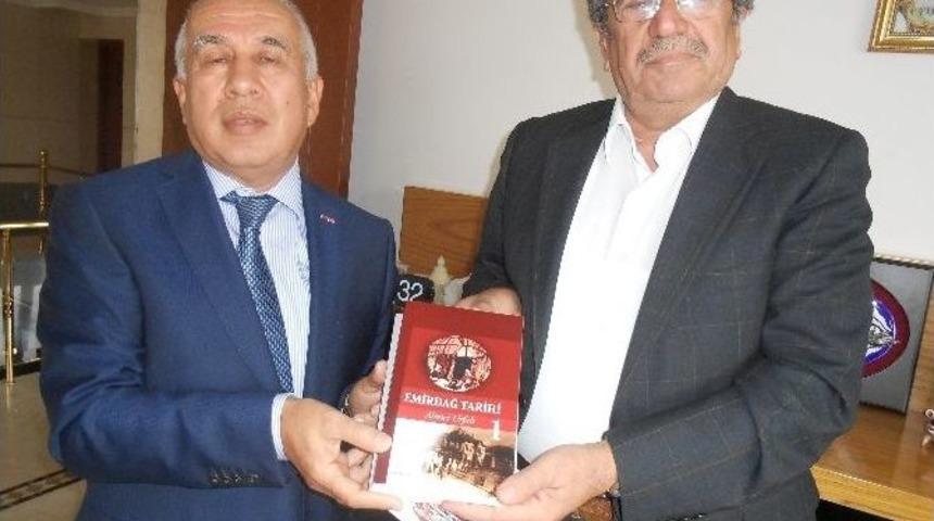 Emirdağ Kültür Ve Sanat Derneği’nden Eskişehirli İş Adamı Hasan Çekiç’e Teşekkür Ziyareti