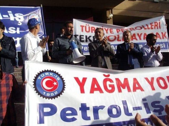 Petrol-iş Sendikasından Protesto Gösterisi