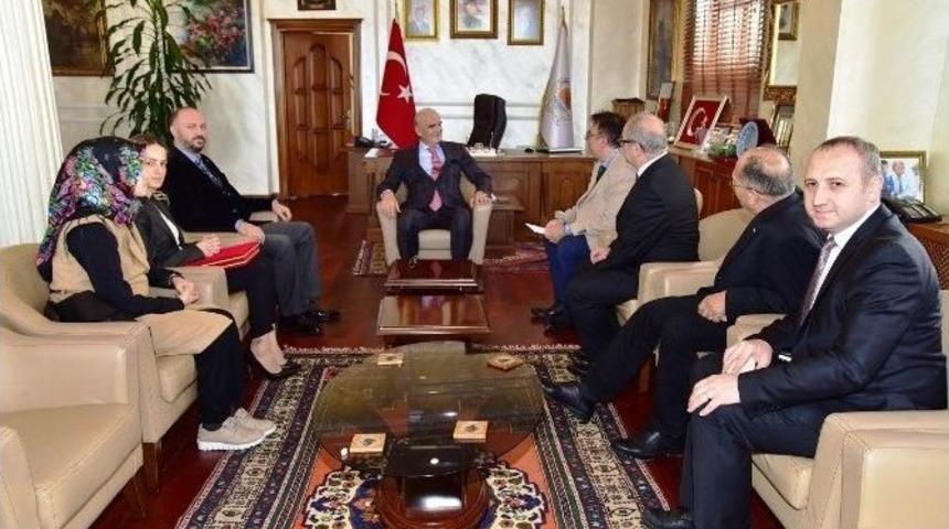 Kızılay Y&ouml;netiminden Başkan Yılmaz&rsquo;a Davet