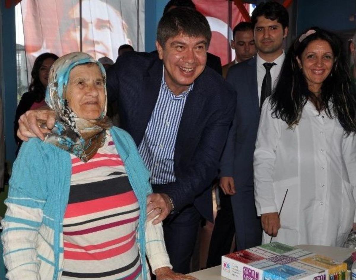 Alzheimer Hastası Ve Yakınlarına Hizmet Verecek Olan &lsquo;mavi Ev&rsquo; T&ouml;renle Hizmete Girdi