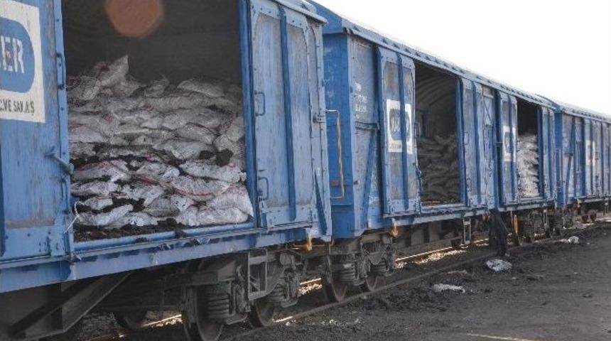 Batman Valiliği K&ouml;m&uuml;r Yardımlarına Başladı