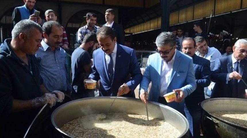 Madeni Eşya Esnaf Ve Sanatkarları Odasından Aşure Etkinliği