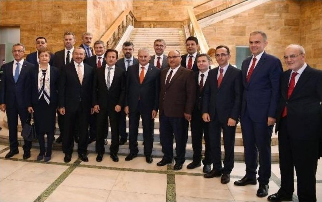 Anadolu Yakası Belediye Başkanları, Başbakan Yıldırım Ve Bakanlarla G&ouml;r&uuml;şt&uuml;