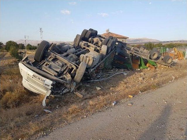 Malatya’daki Kazada Binlerce Tavuk Telef Oldu