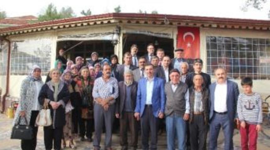 Sarıcaoğlu, Yenicami Mahallesi Sakinleri İle Bir Araya Geldi