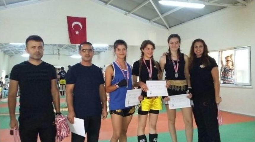 Manavgat&rsquo;ta Muay Thai Turnuvası D&uuml;zenlendi