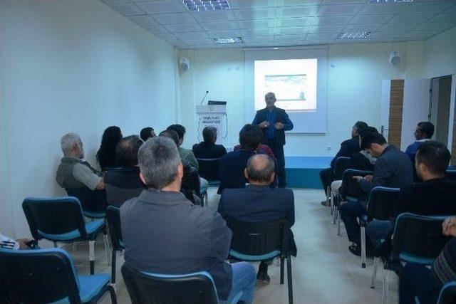 Metin Öztürk’ten ’yeryüzü, Gökyüzü, İnsan Yüzü’ Sunumu 1