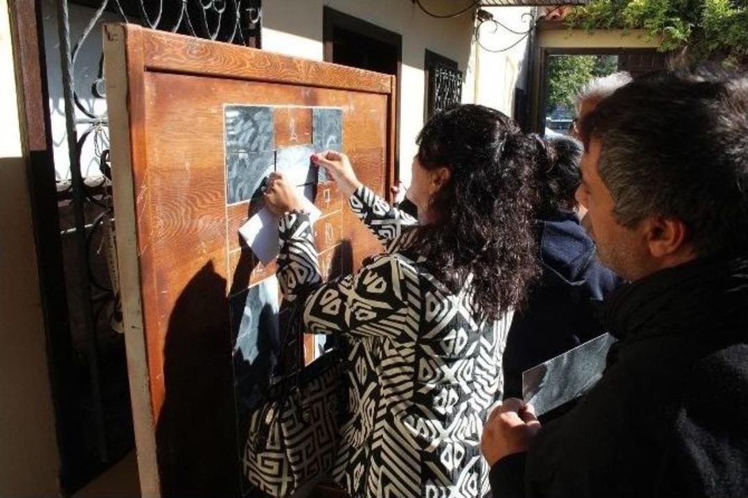 "siyah Beyaz" Yağlı Boya Sergisi İlgi G&ouml;rd&uuml;