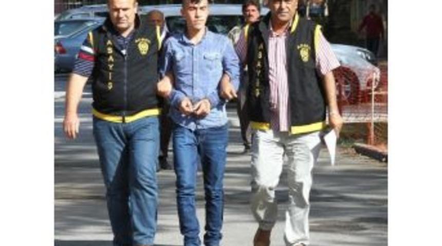 Y&uuml;r&uuml;y&uuml;ş Yapan Şahsı Gasp Ettiler