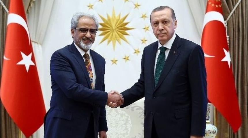 Cumhurbaşkanı Erdoğan, Kuveyt B&uuml;y&uuml;kel&ccedil;isi Alzawawi&rsquo;yi Kabul Etti