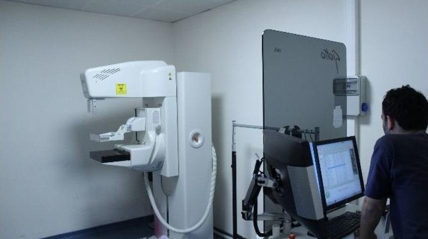 Sekiz Kadından Biri Meme Kanseri...