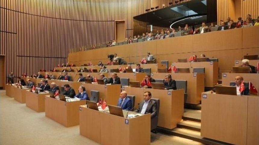 K&uuml;&ccedil;&uuml;k&ccedil;ekmece Belediyesi 2017 B&uuml;t&ccedil;esi Kabul Edildi