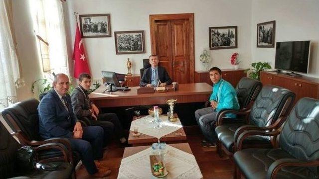 Özel Sporcular, Sırmalı’yı Ziyaret Etti