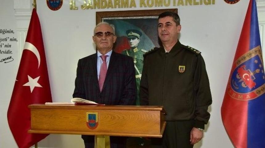 Başkan Yılmaz&rsquo;dan Komutana İadeyi Ziyaret