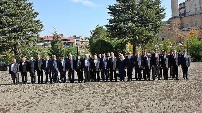 Bing&ouml;l&rsquo;de İlk &lsquo;muhtarlar G&uuml;n&uuml;&rsquo; Kutlandı