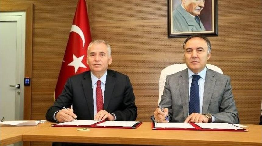 Denizli B&uuml;y&uuml;kşehir İle Valilik Arasında Sağlık Yatırımı Protokol&uuml; İmzalandı