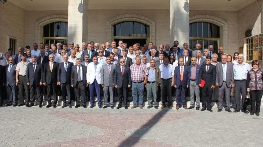 Mersin&rsquo;de Muhtarlar G&uuml;n&uuml; T&ouml;renle Kutlandı