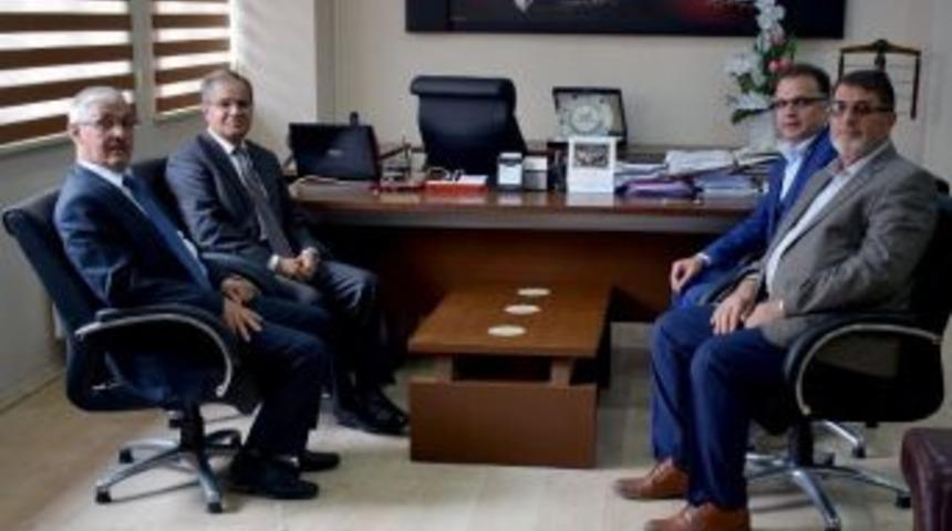 Vali Tapsız&rsquo;dan İl Genel Meclis Başkanı G&uuml;ng&ouml;rer&rsquo;e İadey-i Ziyaret