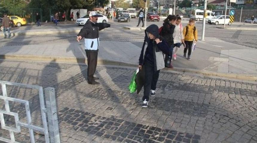 B&uuml;y&uuml;kşehir Zabıtası&rsquo;yla Okul Yolları Daha G&uuml;venli