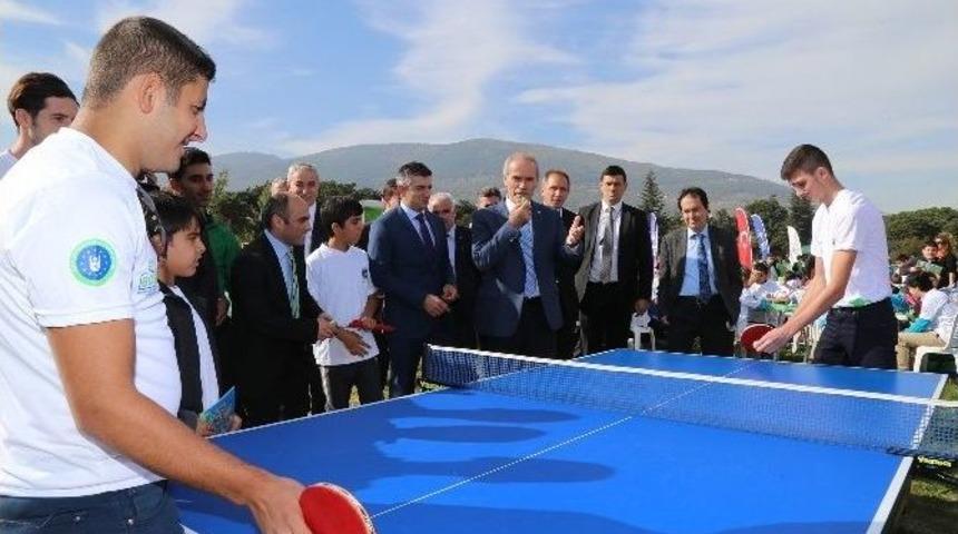 Bursa&rsquo;da Okul Sporları Coşkusu