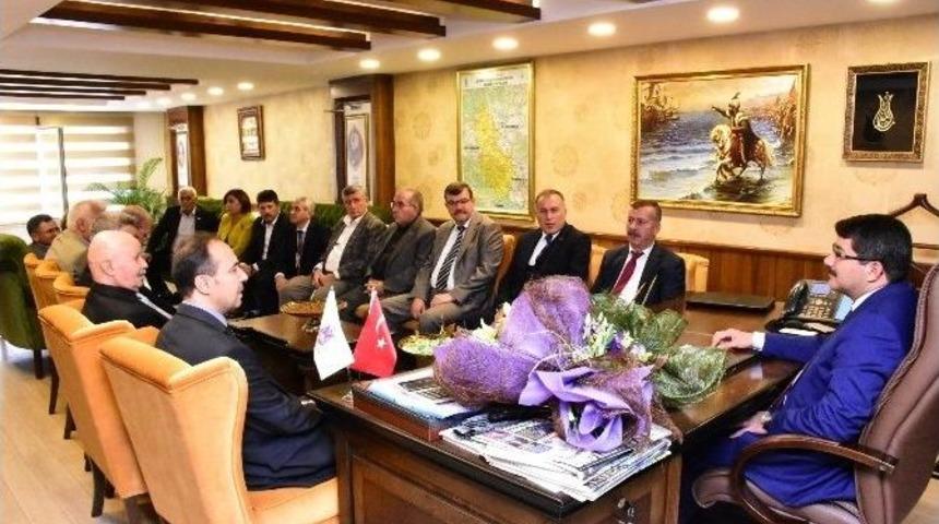 Başkan &Ccedil;elik Muhtarları Ağırladı