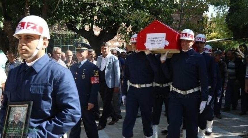 Akhisarlı Kore Gazisi Son Yolcuğuna Uğurlandı