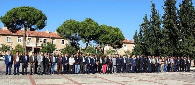 Salihli&rsquo;de Muhtarlar G&uuml;n&uuml; Kutlandı 1