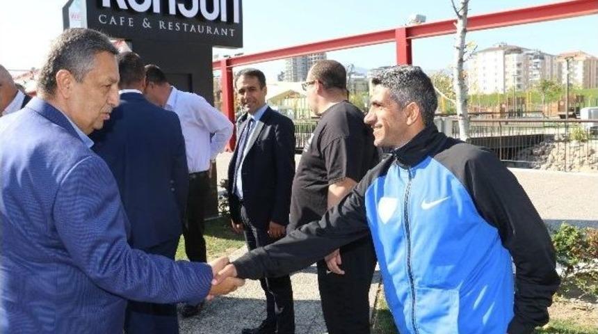 B&uuml;y&uuml;kşehirin Yıldızları Kahvaltıda Buluştu