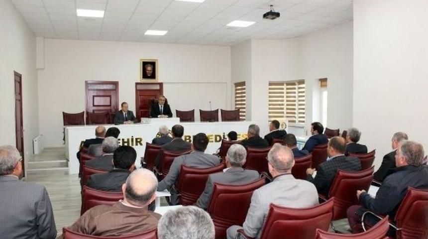 Başkan Kara&ccedil;oban Muhtarlarla Buluştu