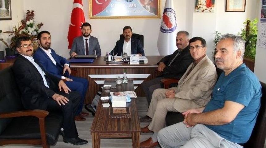 Memur-sen&rsquo;den &Uuml;yelerine Umre Hizmeti