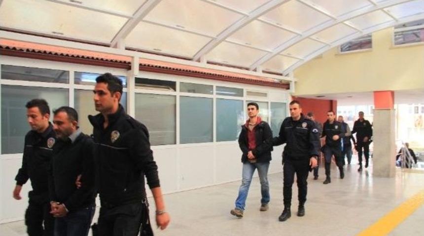 Kocaeli&rsquo;de Fet&ouml;&rsquo;den 12 Asker Adliyeye Sevk Edildi