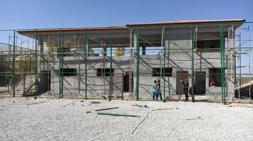 Fındıklı Yeşiltepe 1 Nolu Sahanın Yapım &Ccedil;alışmalarını İnceledi