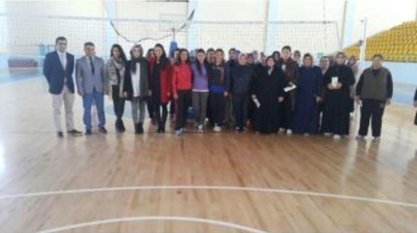 Sungurlu&rsquo;da &ldquo;haydi Bayanlar Spora&rdquo; Kampanyasına Yoğun İlgi