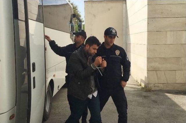 Sakarya&rsquo;da Dernek &Uuml;yeleri 9 Kişi Adliyeye Sevk Edildi 1