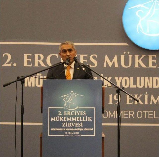 2. Erciyes M&uuml;kemmellik Zirvesi D&uuml;zenlendi 1