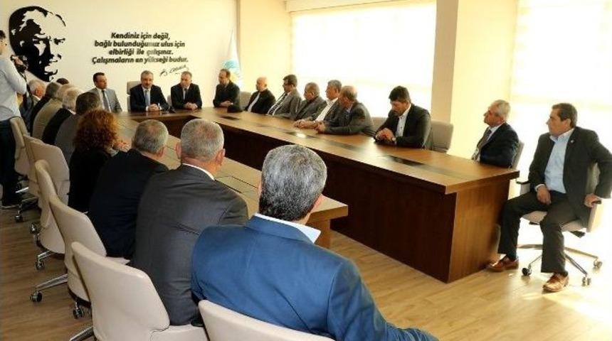 Muhtarlardan Manisa B&uuml;y&uuml;kşehir&rsquo;e Ziyaret