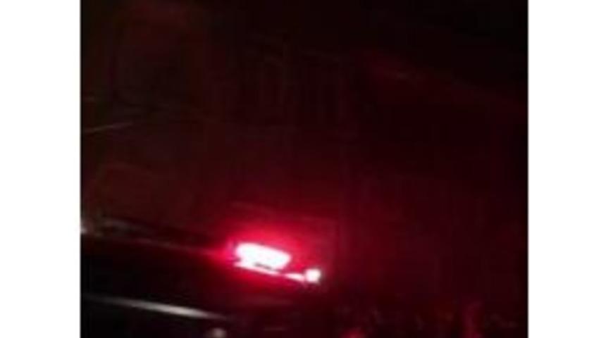 &Ccedil;atı Katında &Ccedil;ıkan Odunluk Yangını Paniğe Neden Oldu