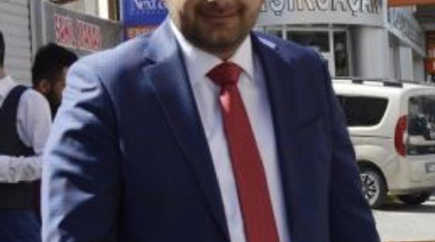 Ak Parti Yerel Y&ouml;netimler Başkanı Demirses, Muhtarlar G&uuml;n&uuml;&rsquo;n&uuml; Kutladı