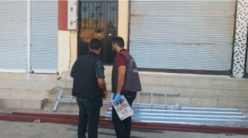 Elektrik Akımına Kapılan Suriyeli İş&ccedil;i &Ouml;ld&uuml;
