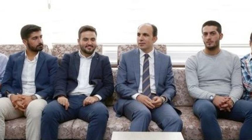 Başkan Altay, Halk G&uuml;n&uuml; Ziyaretlerine Devam Etti