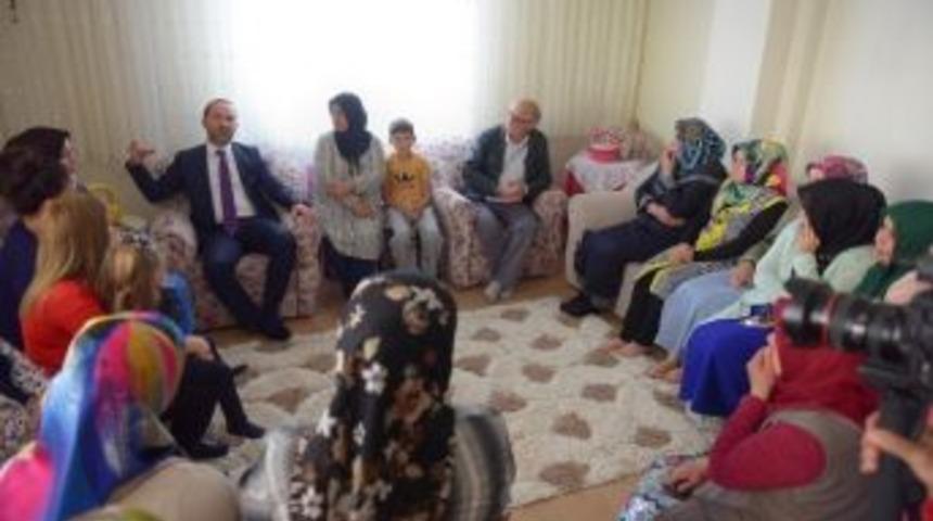 Başkan &Ccedil;amyar&rsquo;dan Mahalle Toplantıları