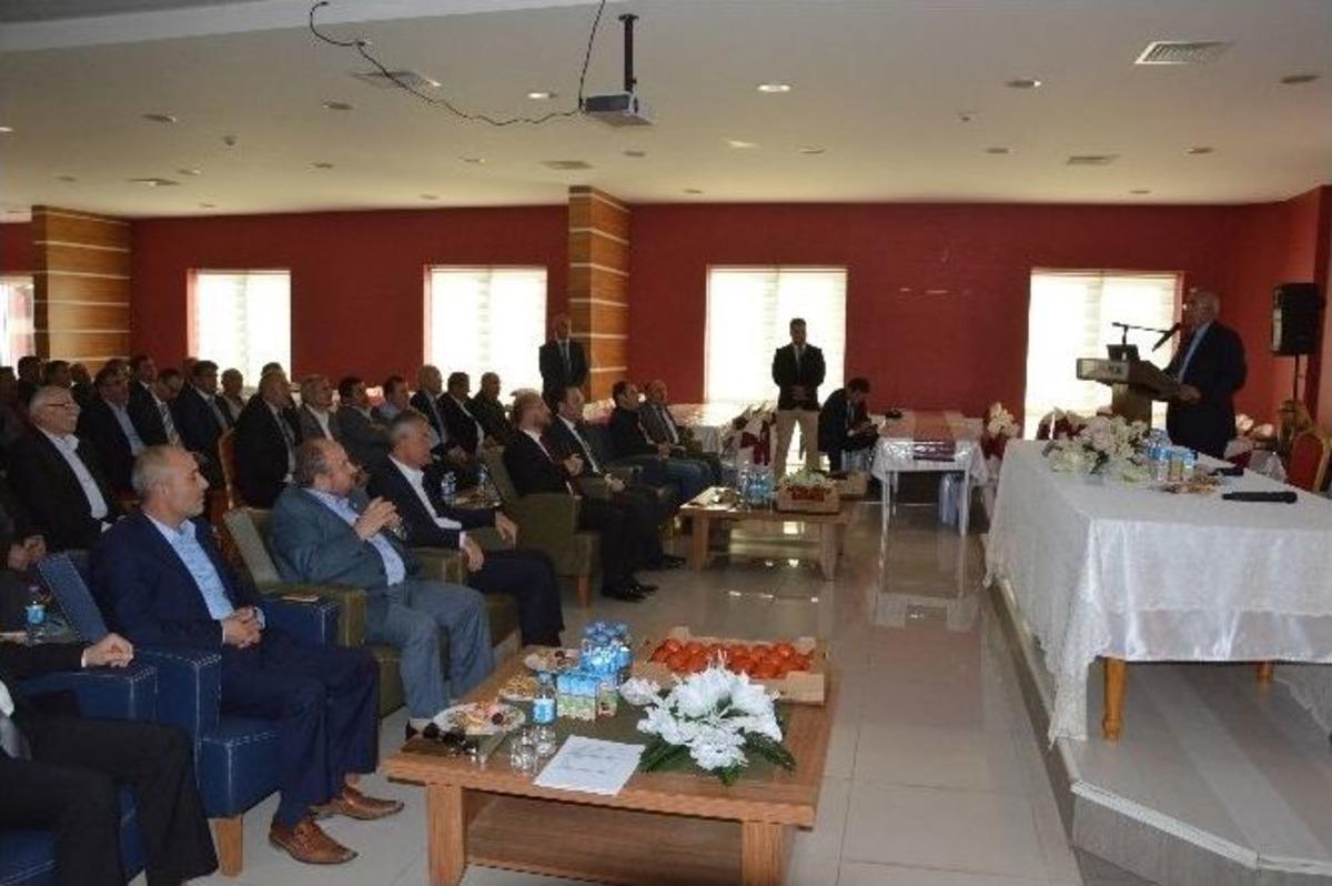 Niksar&rsquo;da Jeotermal Su Kaynaklı Jeotermal Seracılık Toplantısı Yapıldı