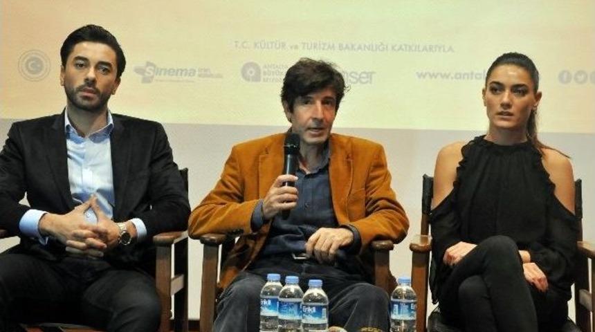 &ldquo;defne&rsquo;nin Bir Mevsimi&rdquo; Filminin Antalya&rsquo;da Galası Yapıldı