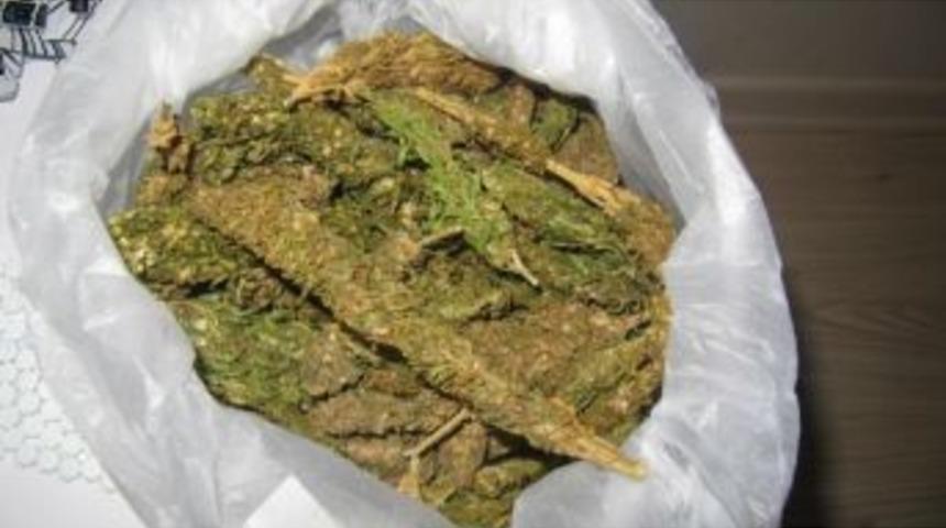 Nazilli&rsquo;de 3 Kilo Esrar Ele Ge&ccedil;irildi