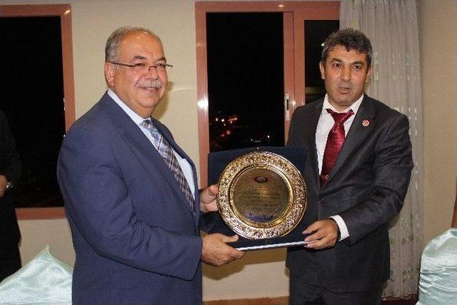 Protokol &Uuml;yeleri Muhtarlar İle Bir Araya Geldi 2