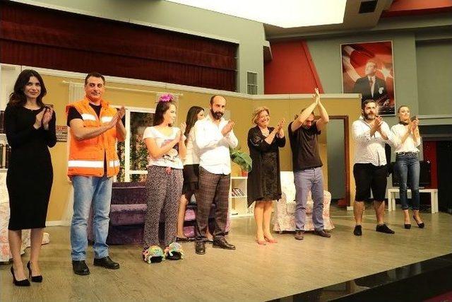 &lsquo;sevgili Karım&rsquo; Manisa İ&ccedil;in Sahnelendi 2