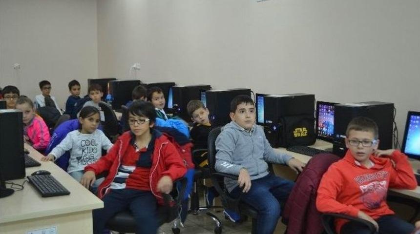 &Uuml;st&uuml;n Zekalı &Ouml;ğrenciler &lsquo;zihinsel Yetenek Destek&rsquo; Kursuna Başladı