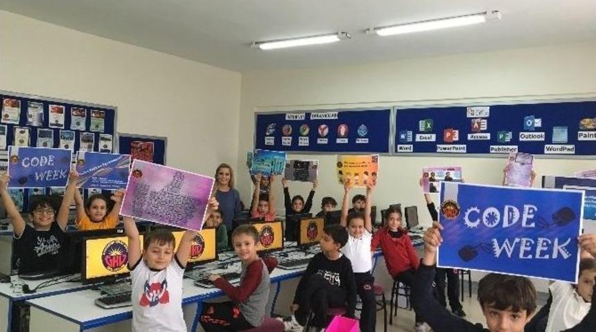 Gkv&rsquo;liler Bilişim Teknolojisini Mercek Altına Aldı